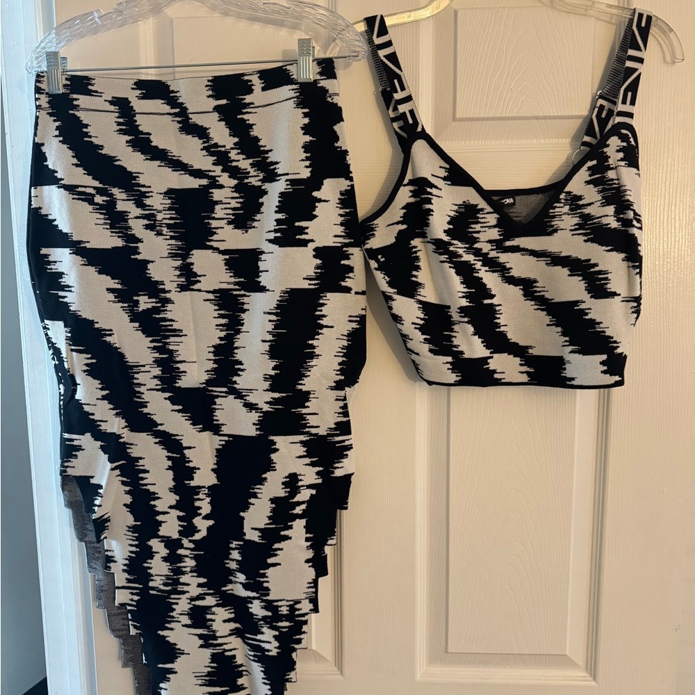 Black and White Patterned Two-Piece Set